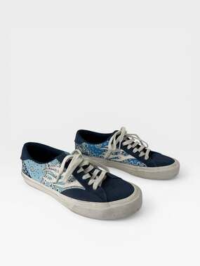 STRAYE Logan Blue Bandana Flame Suede Canvas Skate Sneakers